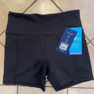 Marika Hot Short 5" Workout Short- Black With Pockets New With Tags Size Large